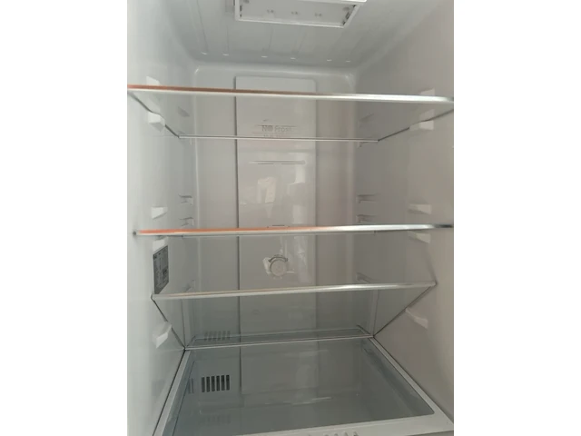 Koel-vriescombinatie 231 liter chiq, fbm228ne4de - afbeelding 10 van  11