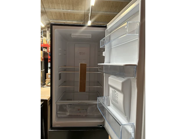 Koel-vriescombinatie 231 liter chiq, fbm228ne4de - afbeelding 6 van  9