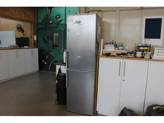 Koel-vriescombinatie bosch kgn 39 x 46. afmeting 60 x 60 x 200 cm. - afbeelding 1 van  4