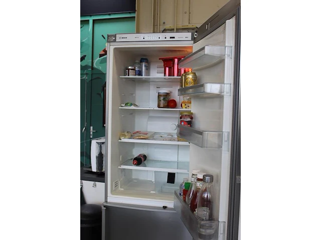Koel-vriescombinatie bosch kgn 39 x 46. afmeting 60 x 60 x 200 cm. - afbeelding 3 van  4