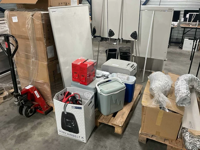 Koelboxen en jumpstarters - afbeelding 1 van  9