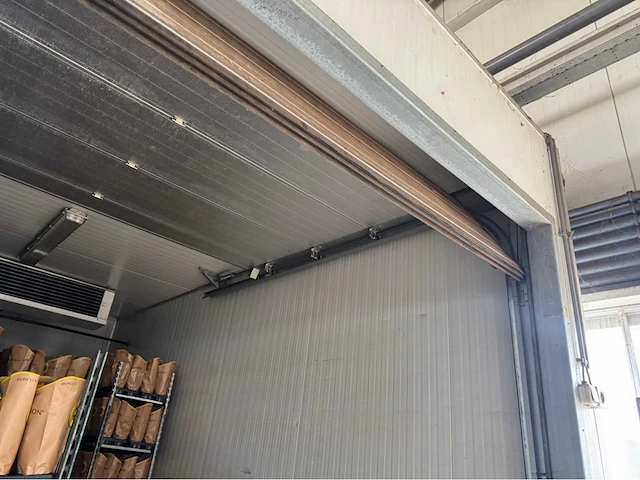 Koelcel met roldeur (3,41x6,00 mtr) (20m2) - afbeelding 8 van  10