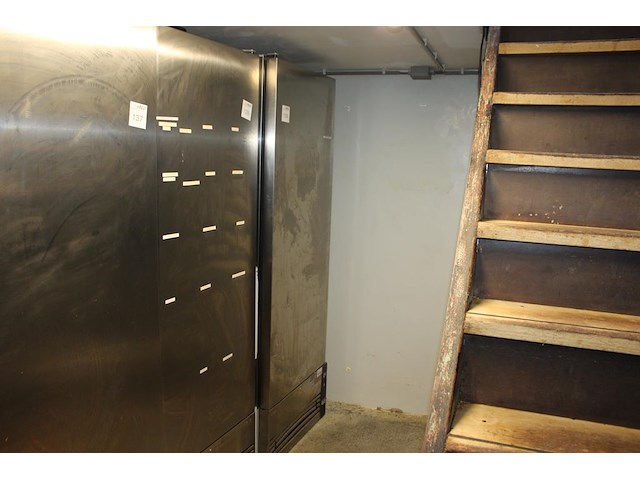 Koeling forster type ep700hu. afmeting 70 x 83 x 195 cm. staat in kelder en dient door uzelf naar boven get... - afbeelding 1 van  3