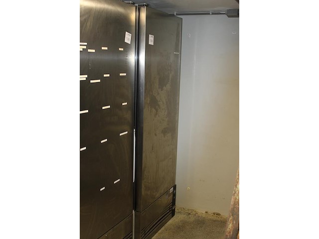 Koeling forster type ep700hu. afmeting 70 x 83 x 195 cm. staat in kelder en dient door uzelf naar boven get... - afbeelding 2 van  3