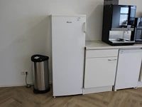 Koelkast white knight. afmeting 56 x 55 x 145cm. - afbeelding 1 van  2