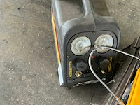 Koelmiddelrecoverypomp met defferentiaalmeter en detectie apparaat - afbeelding 3 van  5
