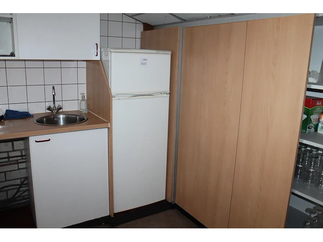 Koelvriescombinatie exquisit class a. afmeting 56 x 56 x 145 cm. let op! staat op eerste verdieping. - afbeelding 1 van  3