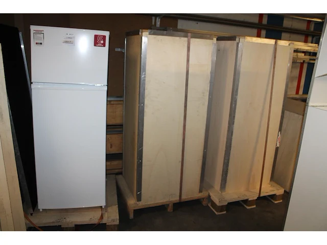 Koelvriescombinatie inventum type k41430, afmeting 143 cm x 55 cm x 55 cm. nieuw in transportkist - afbeelding 1 van  3