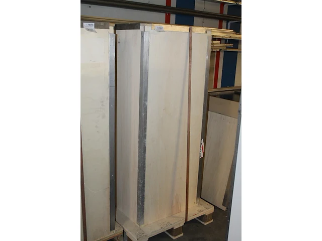 Koelvriescombinatie inventum type k41430, afmeting 143 cm x 55 cm x 55 cm. nieuw in transportkist - afbeelding 2 van  3