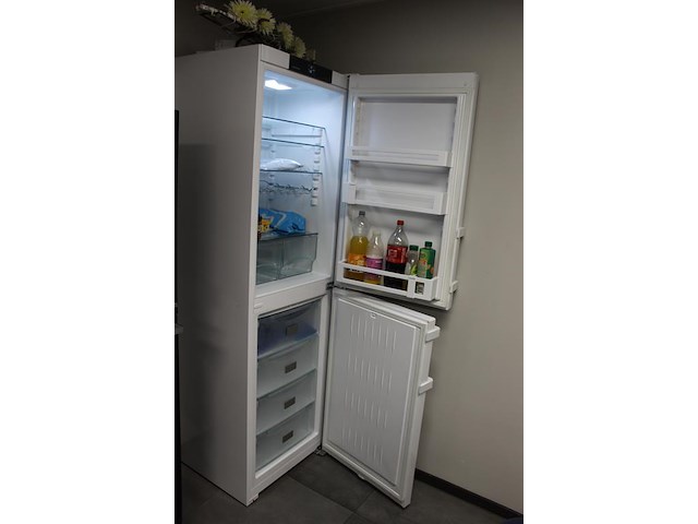 Koelvriescombinatie liebherr cn3915. afmeting 60 x 62 x 200 cm. - afbeelding 4 van  4