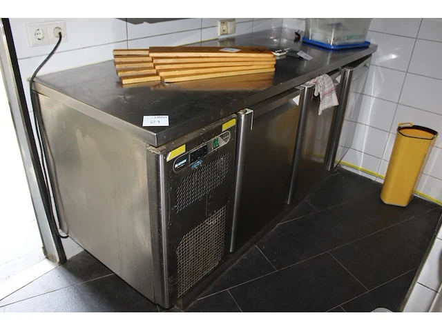 Koelwerkbank avinoc thryn met 3 deuren. afmeting 184 x 70 x 92 cm. - afbeelding 1 van  3