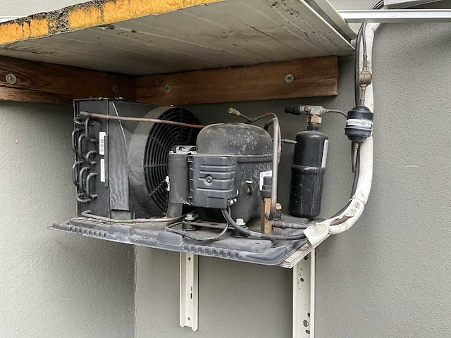 Koelwerkbank met externe koelmotor - afbeelding 2 van  14