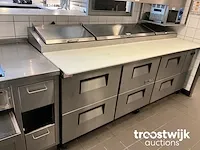 Koelwerkbank met ingebouwde saladiere - afbeelding 2 van  7