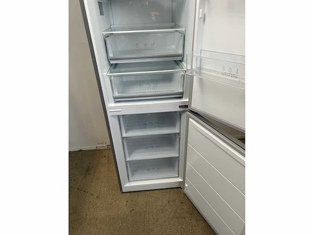 Koenic fk 621 - koel-vriescombinatie - breedte 59.5 cm - hoogte 185 cm - inhoud 338 l - nofrost - afbeelding 3 van  7