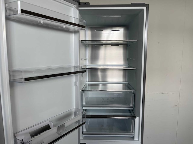 Koenic kfk 611 a nf in - koel-vriescombinatie - breedte 59.5 cm - hoogte 201 cm - inhoud 378 l - nofrost - afbeelding 2 van  6