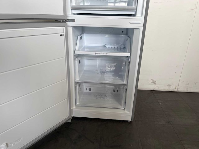 Koenic kfk 611 a nf in - koel-vriescombinatie - breedte 59.5 cm - hoogte 201 cm - inhoud 378 l - nofrost - afbeelding 3 van  6