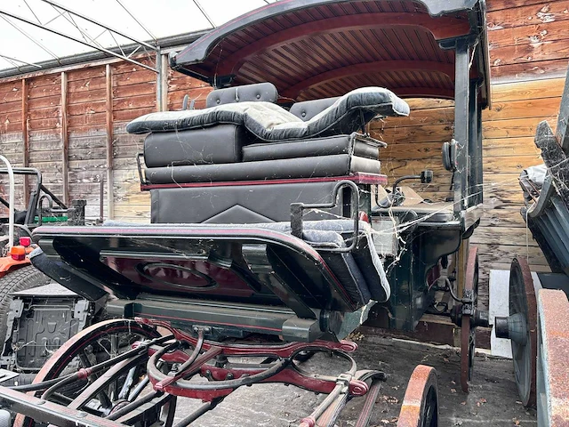 Koets - paard - schuurvondst - paardentrailer - afbeelding 2 van  9