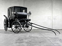 Koets berline klassieke paardenkoets - afbeelding 3 van  34