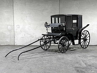 Koets berline klassieke paardenkoets