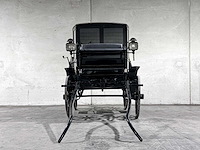 Koets berline klassieke paardenkoets - afbeelding 34 van  34