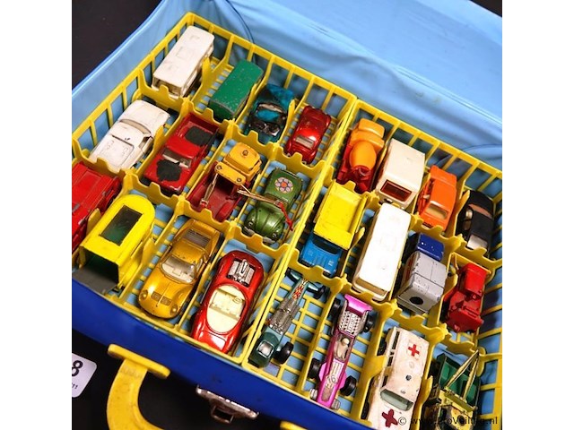Koffer met vnl. lesney ney die-cast schaalmodellen - afbeelding 3 van  5