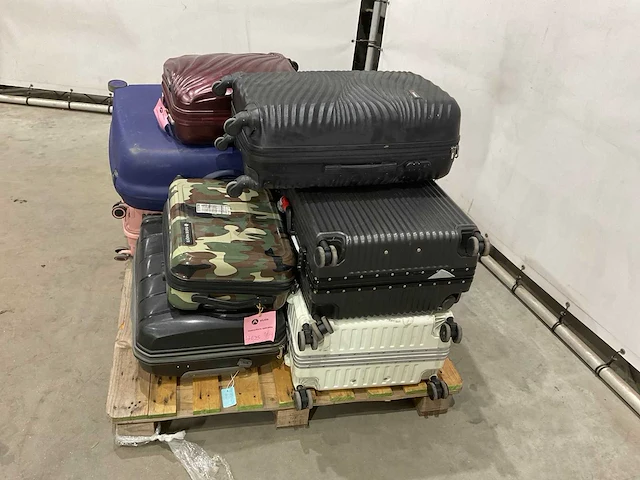 Koffers met onbekende inhoud - afbeelding 4 van  5