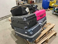 Koffers met onbekende inhoud - afbeelding 4 van  5