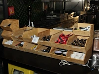 Koffie-, thee- en aanverwante producten in bamboe bakken. - afbeelding 2 van  3