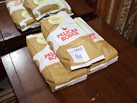 Koffiebonen in drie zakken pelican rouge elan. - afbeelding 1 van  2