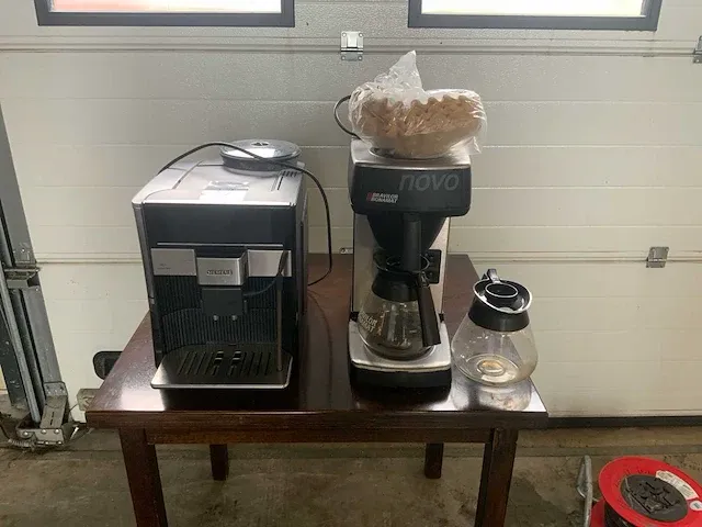 Koffiemachine (2x) - afbeelding 1 van  5