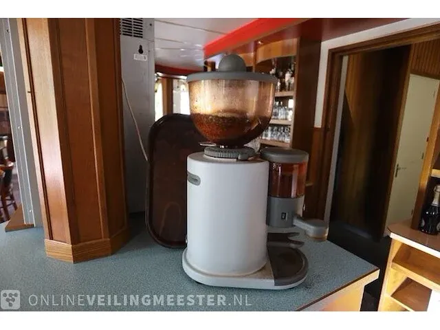 Koffiemachine en bonenmolen sm, espresso - afbeelding 4 van  6