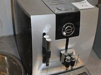 Koffiemachine jura impressa j9. let op! een drukknop is beschadigd. - afbeelding 2 van  4