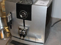 Koffiemachine jura impressa j9. let op! een drukknop is beschadigd. - afbeelding 3 van  4