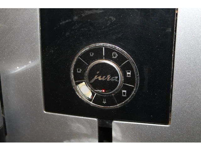 Koffiemachine jura impressa j9. let op! een drukknop is beschadigd. - afbeelding 4 van  4