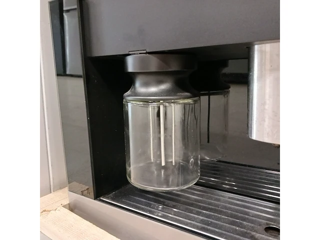 Koffiemachine met vaste wateraansluiting, miele, cva6805 - afbeelding 3 van  7