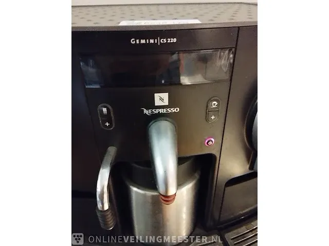 Koffiemachine nespresso nespresso - afbeelding 2 van  3