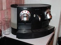 Koffiemachine nespresso professional 705 / cs200. afmeting 57 x 39 x 37 cm. - afbeelding 2 van  3
