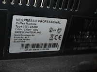 Koffiemachine nespresso professional 705 / cs200. afmeting 57 x 39 x 37 cm. - afbeelding 3 van  3