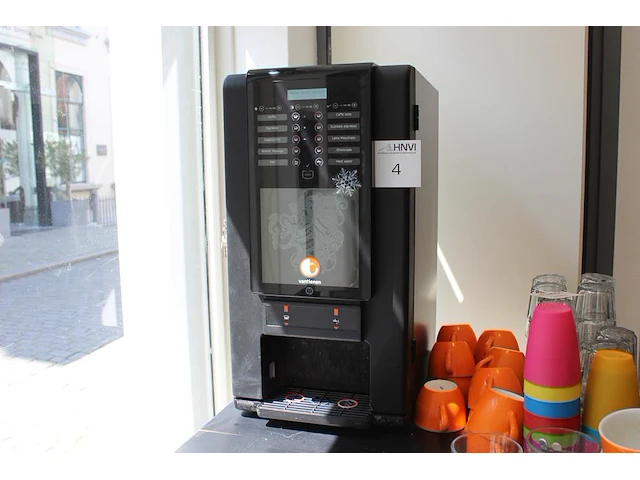 Koffiemachine vantienen mbio 1 met bouwjaar 2020. - afbeelding 1 van  3