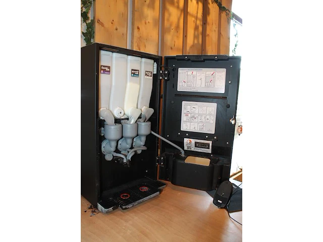 Koffiemachine vantienen mbio1met bouwjaar 2020. - afbeelding 3 van  9