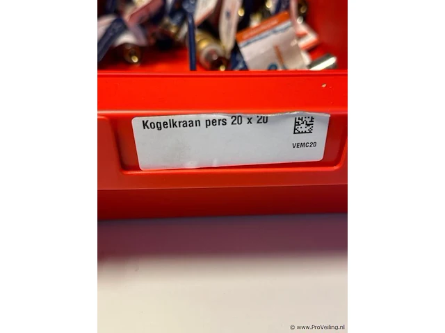 Kogelkraan pers 20x20 - partij - afbeelding 3 van  3