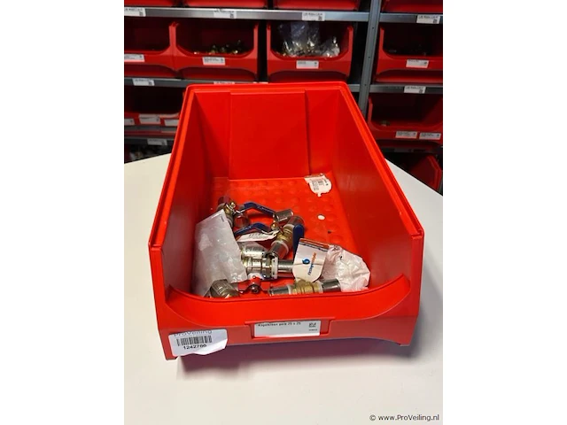 Kogelkraan pers 25x25 - partij - afbeelding 1 van  3