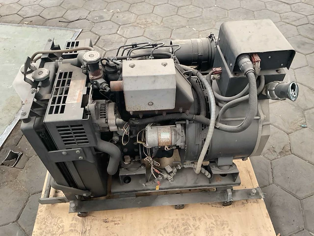 Kohler 7cc061 stroomgenerator - afbeelding 9 van  10
