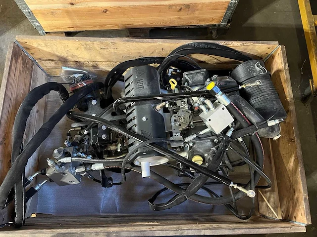 Kohler ech740-3059 motor met hydrauliek assemblage (2x) - afbeelding 3 van  8
