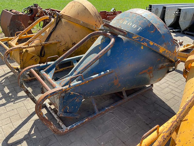 Koker betonkubel 600l - afbeelding 1 van  4