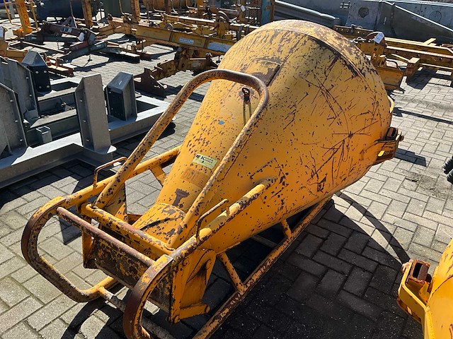 Koker betonkubel 600l - afbeelding 3 van  7