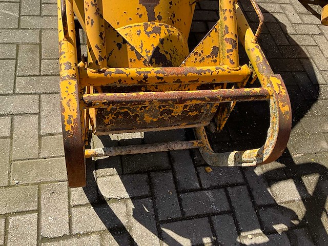 Koker betonkubel 600l - afbeelding 6 van  7