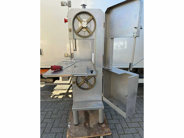 Kolbe - k330 - vleeszaagmachine / lintzaag - afbeelding 2 van  4