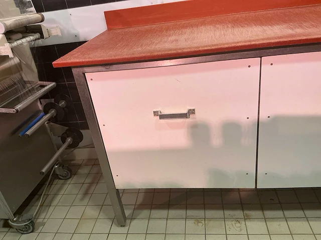 Kolbe - mw100 - gehakt(vlees)molen en snijtafels - afbeelding 2 van  36