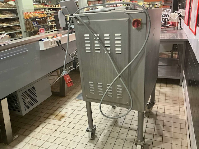 Kolbe - mw100 - gehakt(vlees)molen en snijtafels - afbeelding 19 van  36